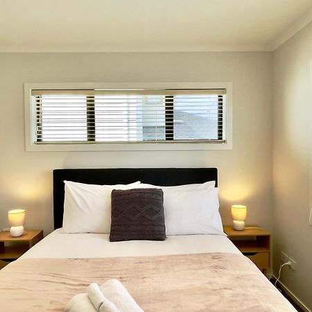 Sky Stars Brand-New Comfortable 3 & 4-Bedroom Houses Auckland Esterno foto