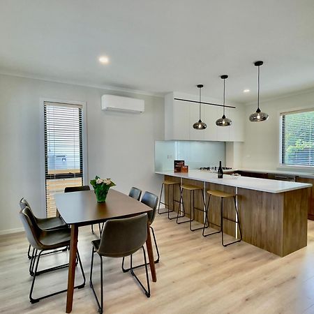 Sky Stars Brand-New Comfortable 3 & 4-Bedroom Houses Auckland Esterno foto